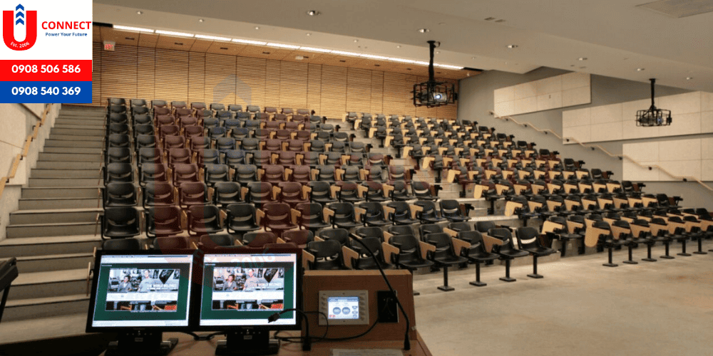  đại học Trent, bang Ontario, Canada